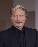Mads Mikkelsen