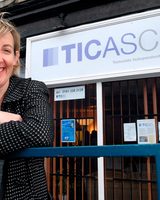Julie Hesmondhalgh